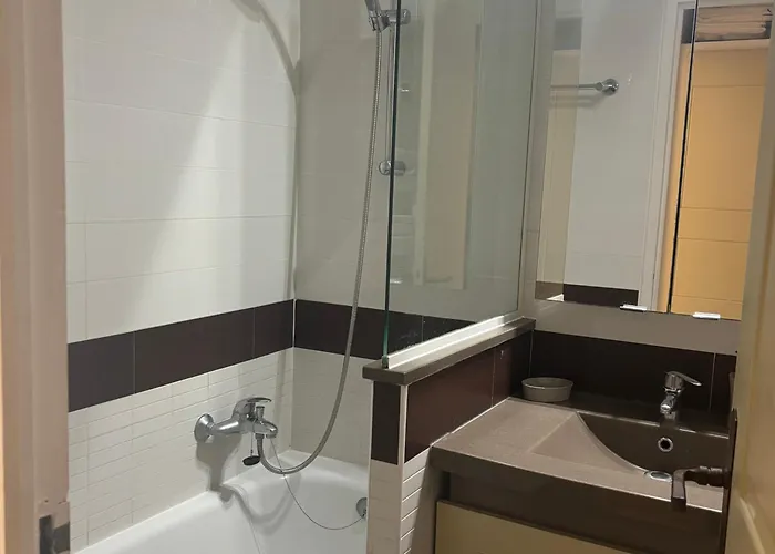 Cap Esterel: 2 Pièces Rdc Avec Terrasse, Climatisation - Fr-1-504-685