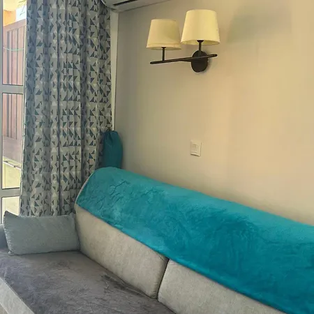 Cap Esterel: 2 Pieces Rdc Avec Terrasse, Climatisation - Fr-1-504-685 * Saint-Raphaël