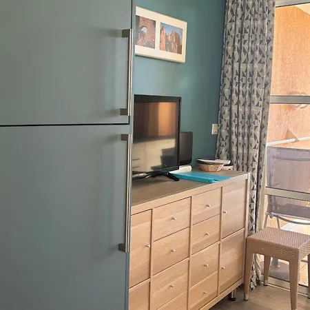 Cap Esterel: 2 Pièces Rdc Avec Terrasse, Climatisation - Fr-1-504-685